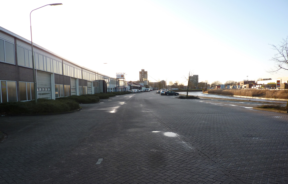 view along the waterway to the harbour basin / © 