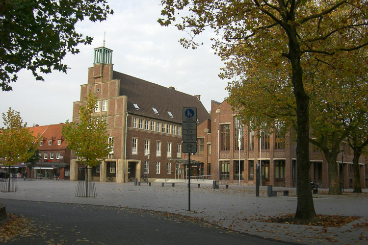 Ahaus - town hall / © 