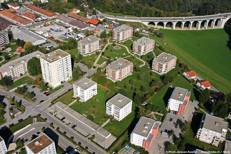 Buildings “route du Centre“ in the foreground and in the background the Winckler area / © 