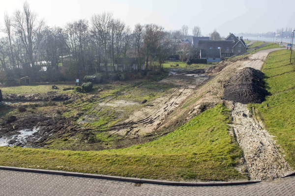 The start of dike reinforcement at the Europan site / © 